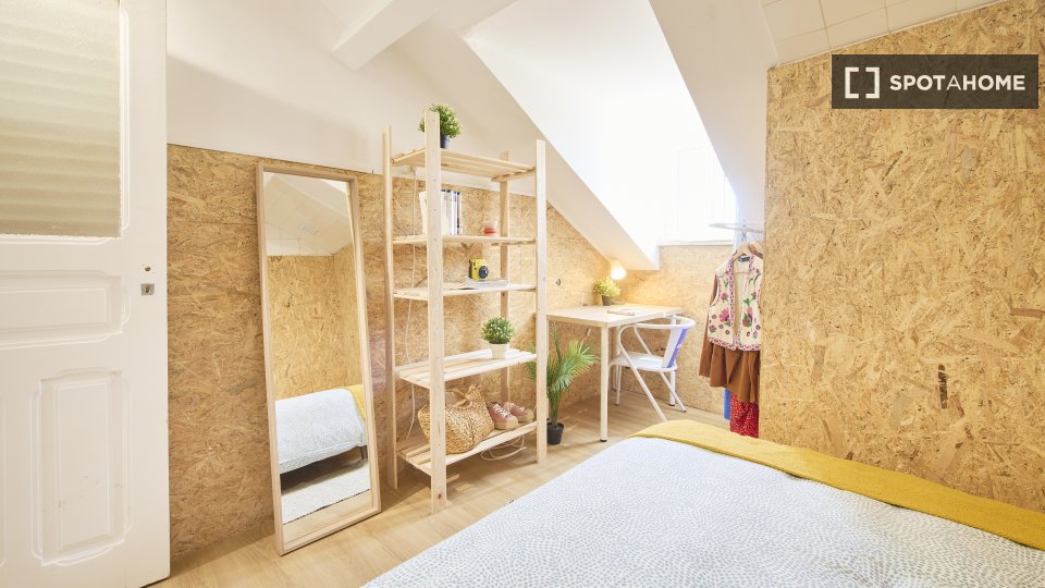 Double room Lisbon, 9 beds — photo 17