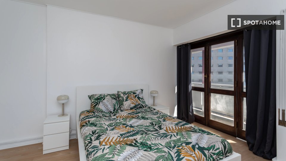 Double room Lisbon, 10 beds — photo 11