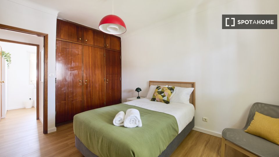 Double room Lisbon, 6 beds, 150m² — photo 19
