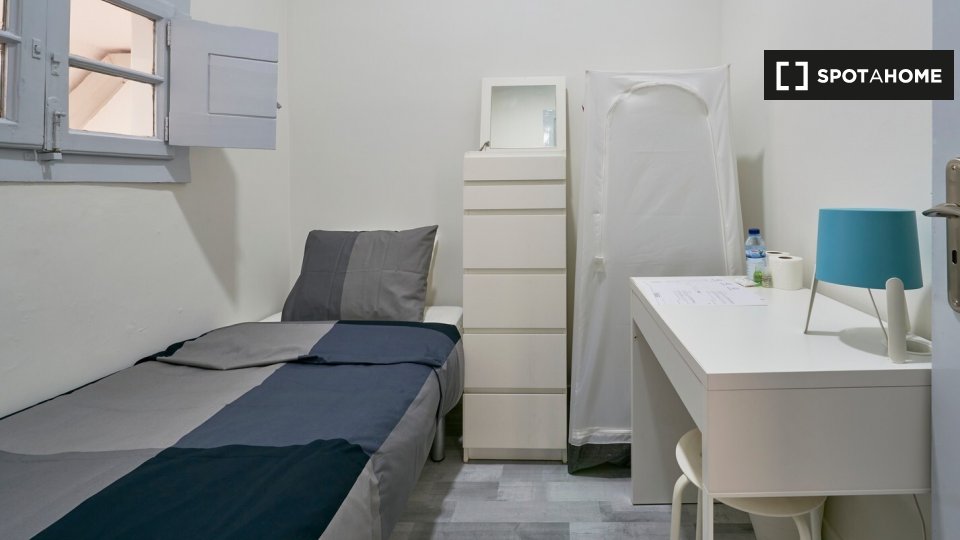 Double room Lisbon, 7 beds — photo 1
