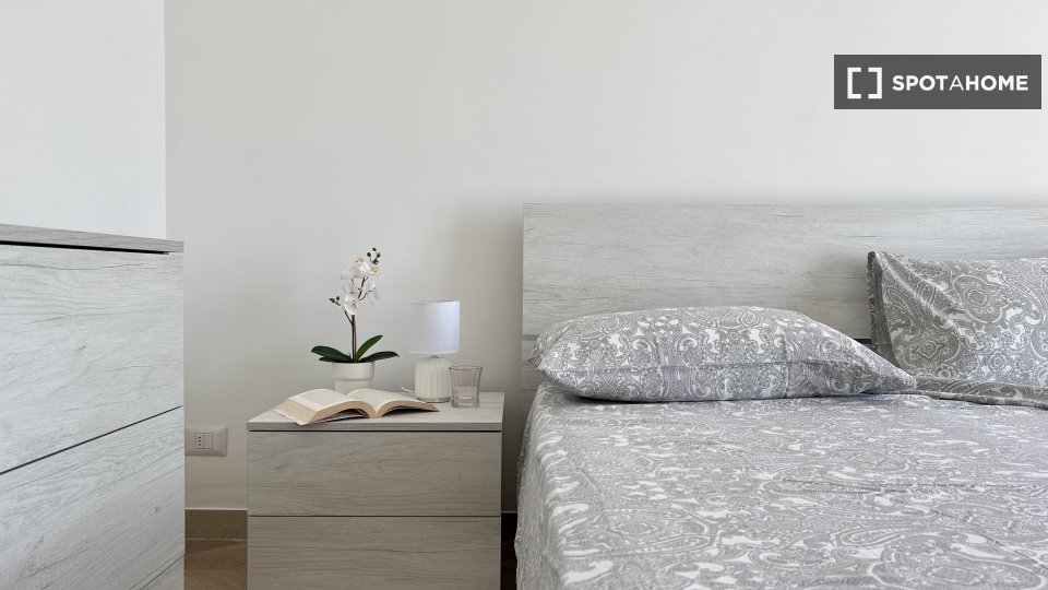 Double room Florence, 3 beds, 100m² — photo 5