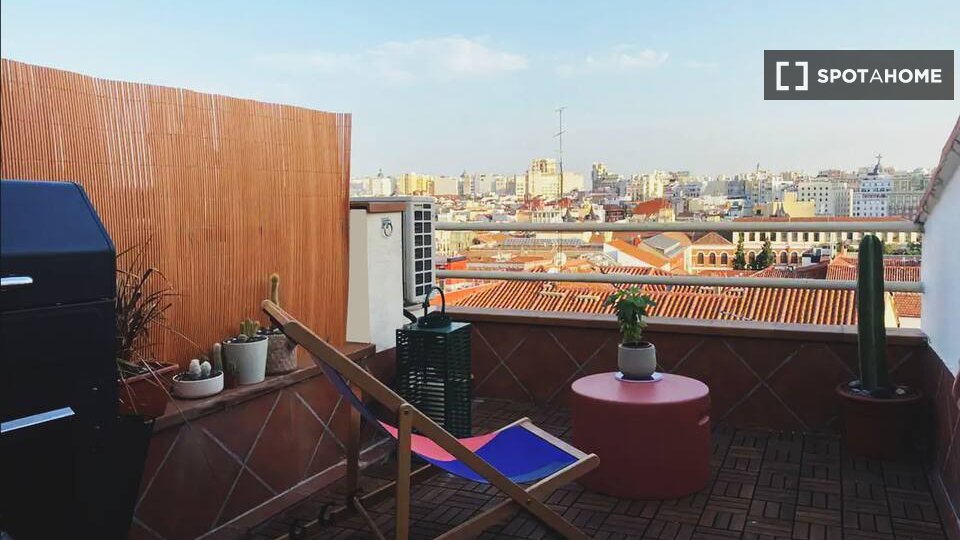Appartamento con 2 camere da letto in affitto a Universidad, Madrid - in Madrid