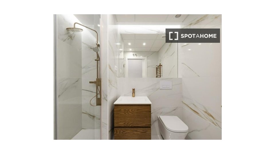 Apartment Madrid, 4 beds, 130m² — photo 10