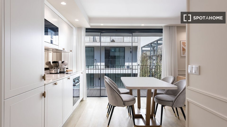 Apartment Porto, 2 beds, 69m² — photo 18