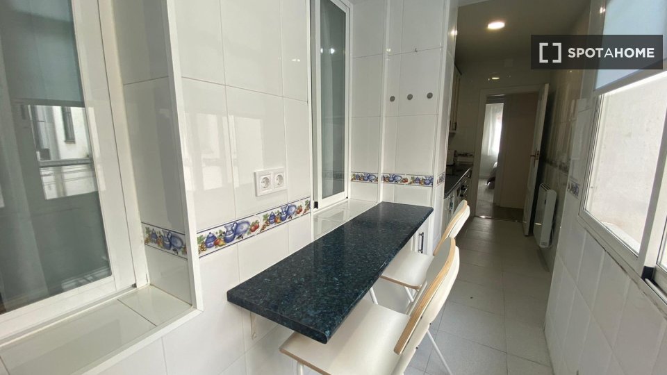 Double room Madrid, 4 beds — photo 7