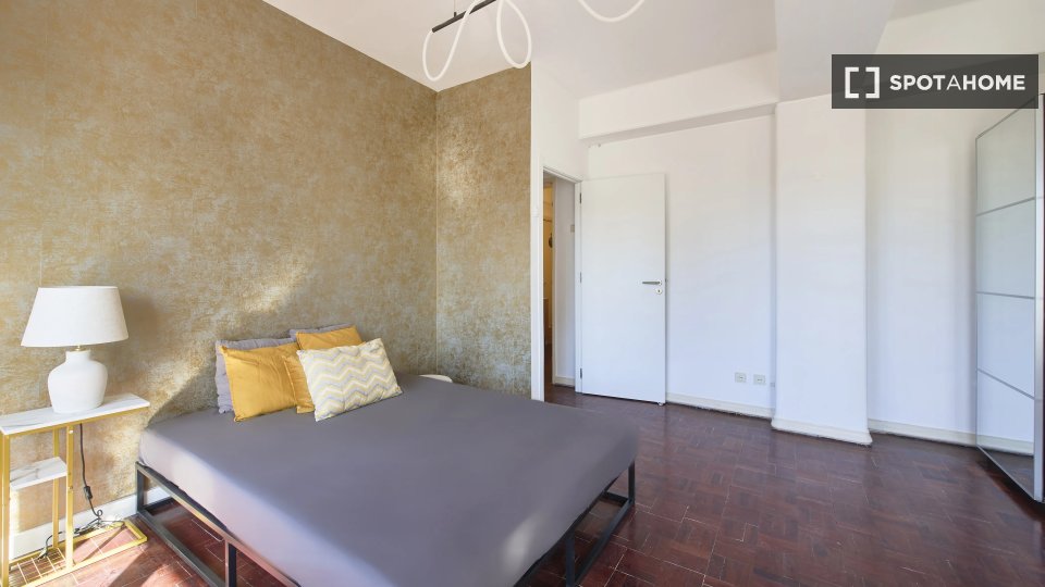 Double room Lisbon, 7 beds — photo 12