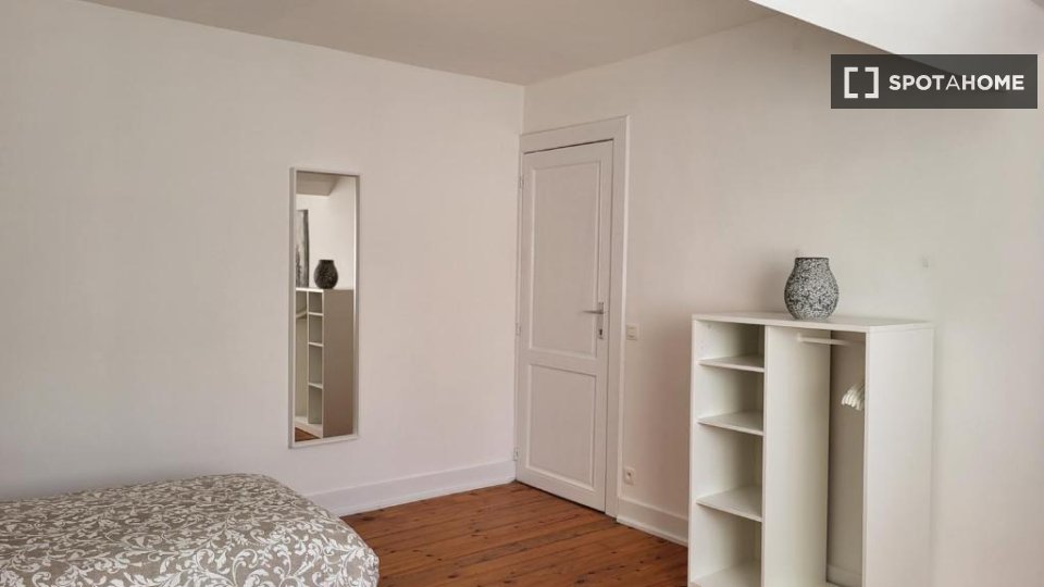 Double room Brussels, 6 beds — photo 6