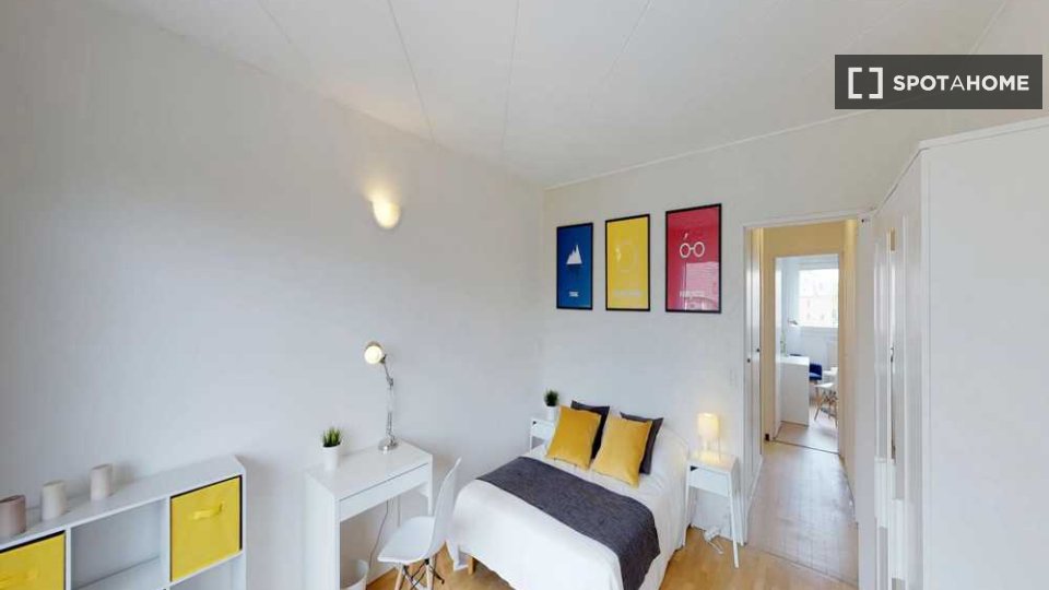 Double room Lyon, 5 beds, 120m² — photo 15