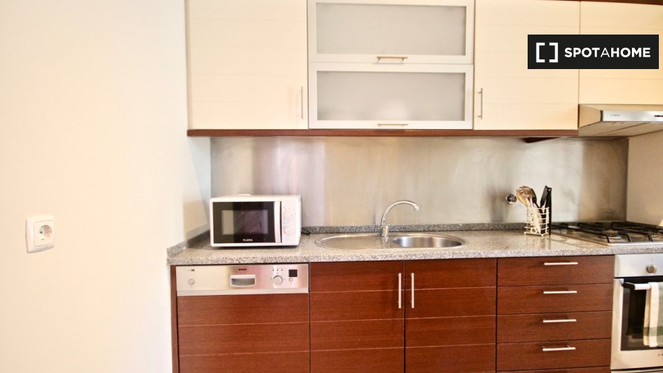 Apartment Lisbon, 2 beds — photo 17
