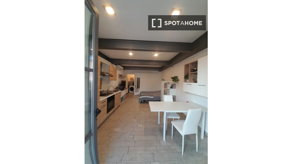 Apartment Milan, 1 bed — photo 5