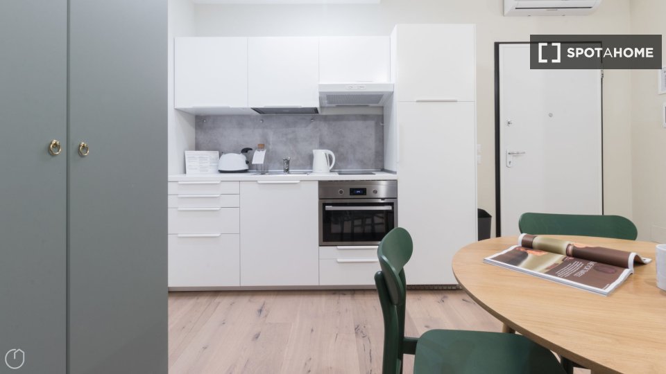 Apartment Milan, 1 bed, 37m² — photo 9