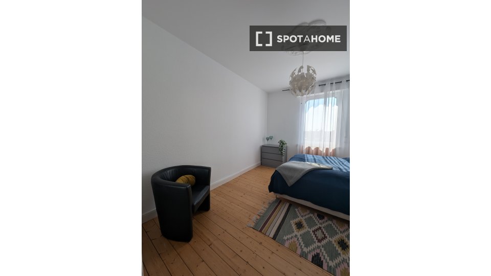Apartment Frankfurt, 3 beds, 64m² — photo 10