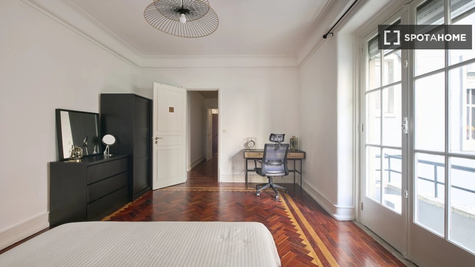 Double room Lisbon, 7 beds — photo 5