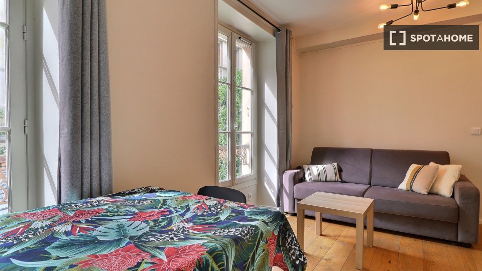 Apartment Paris, 1 bed, 33m² — photo 10