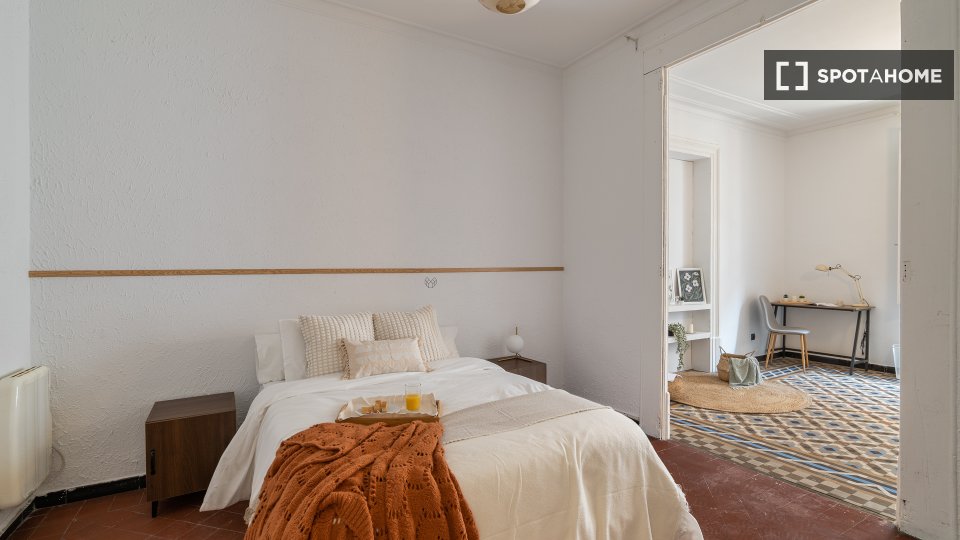 Double room Barcelona, 4 beds, 95m² — photo 8