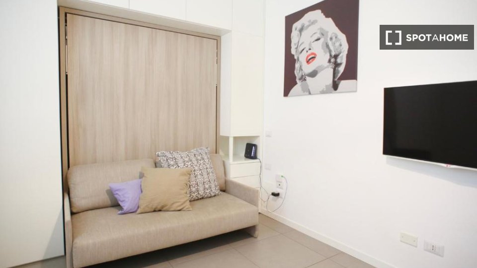 Apartment Milan, 1 bed — photo 9
