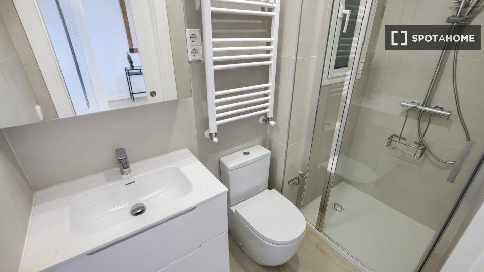 Apartment Madrid, 2 beds, 67m² — photo 29