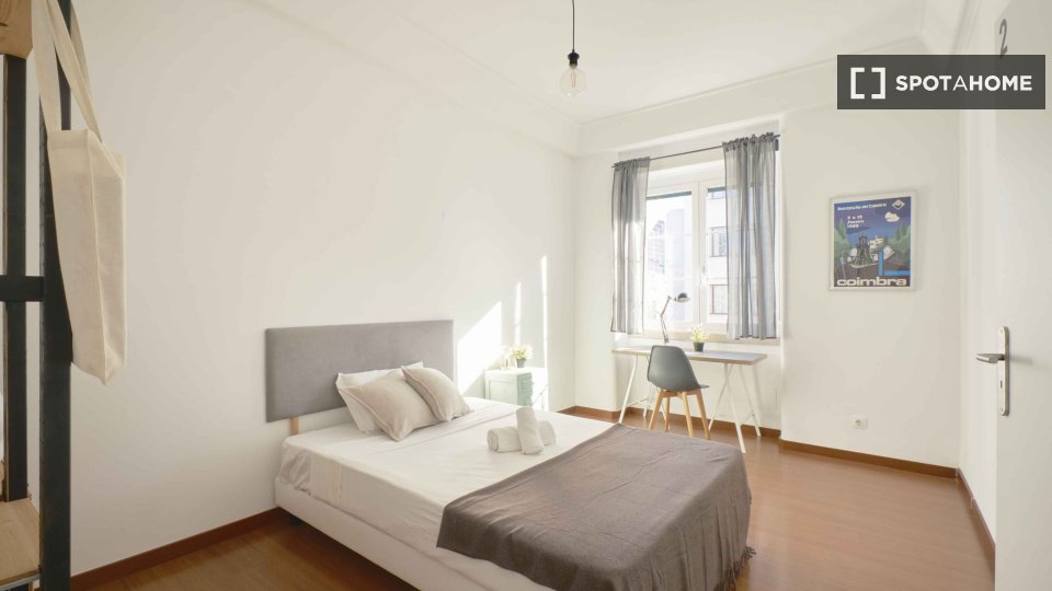 Double room Lisbon, 8 beds — photo 1