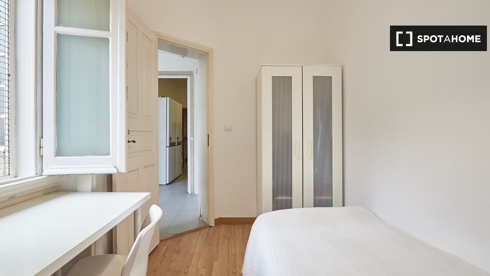 Double room Lisbon, 12 beds — photo 5
