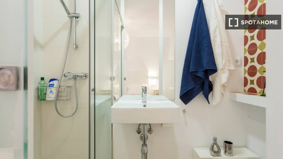 Apartment Madrid, 2 beds — photo 8