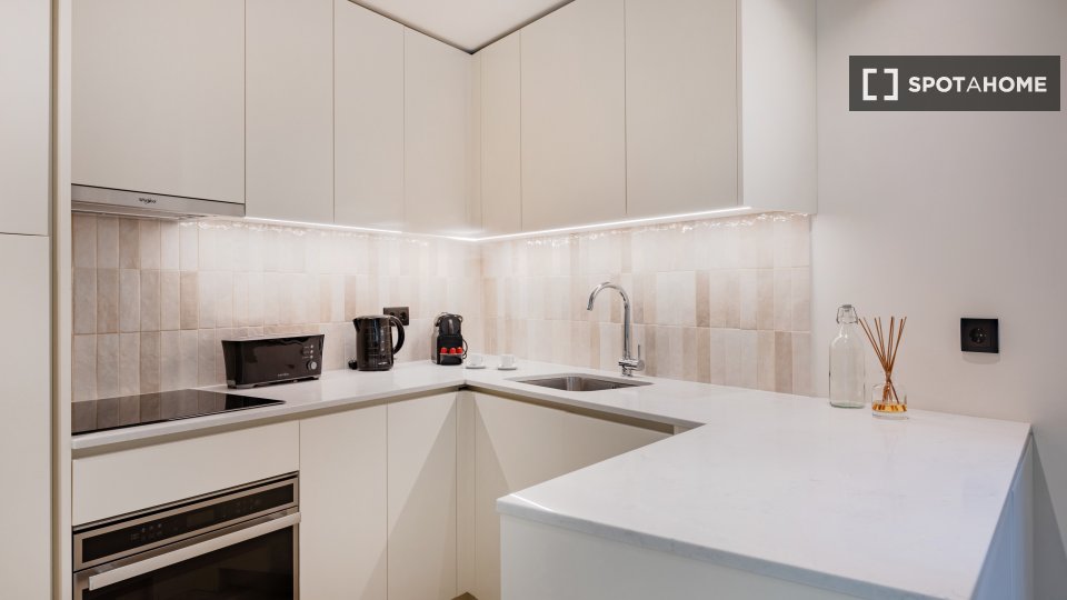 Apartment Porto, 1 bed — photo 1