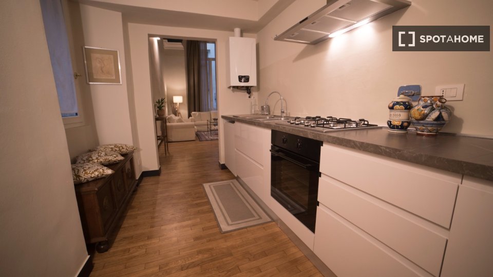 Apartment Genoa, 1 bed, 75m² — photo 1