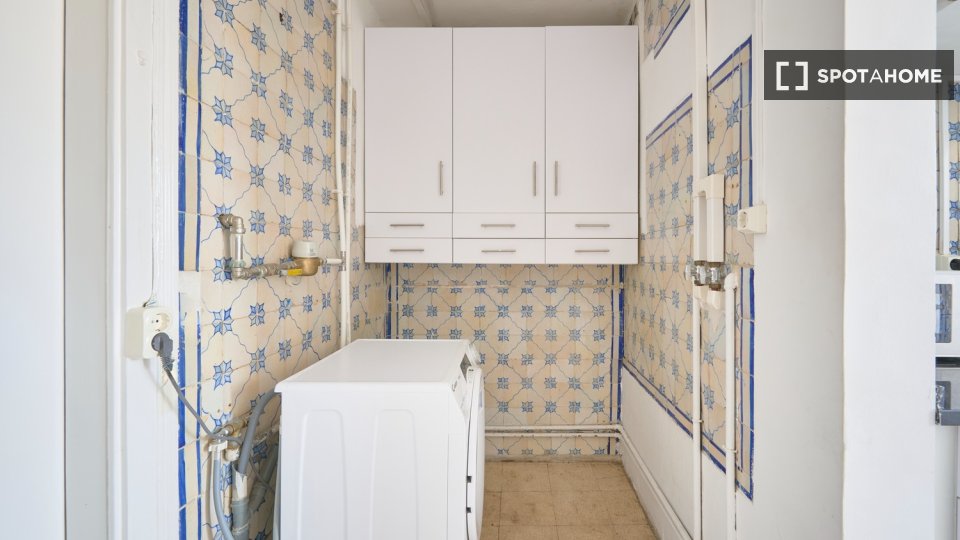 Double room Lisbon, 7 beds — photo 60