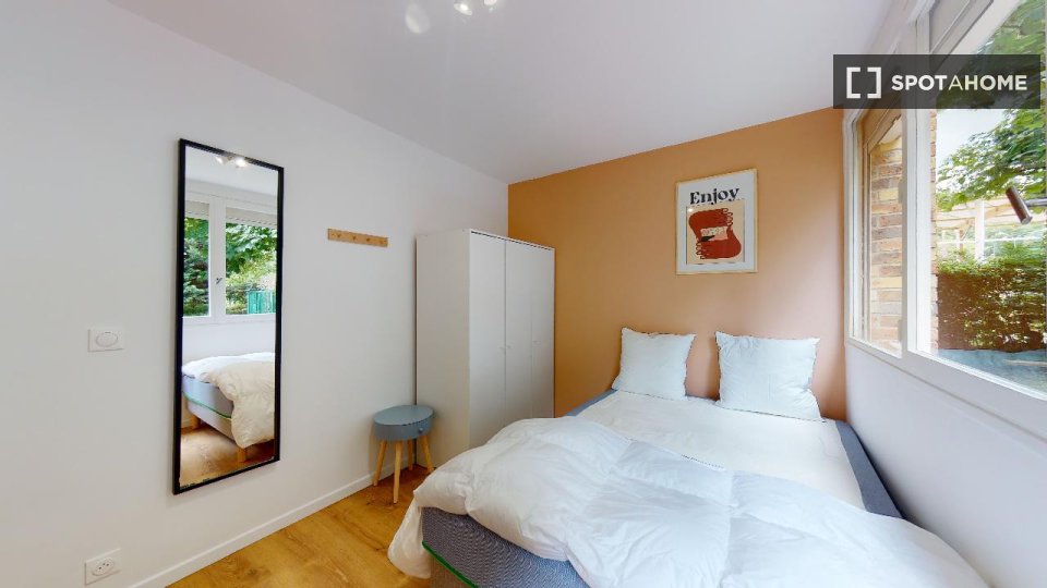 Double room Paris, 15 beds — photo 15