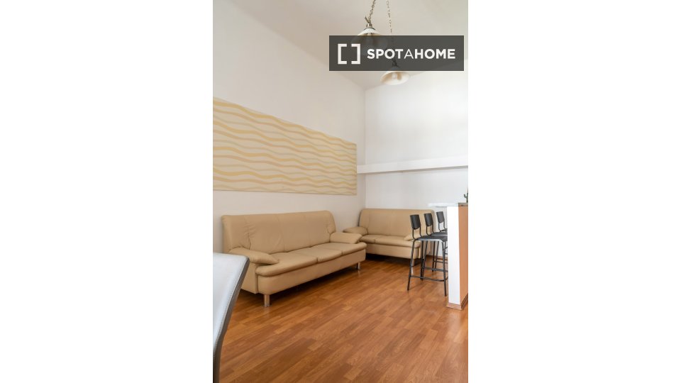 Double room Budapest, 3 beds, 80m² — photo 15