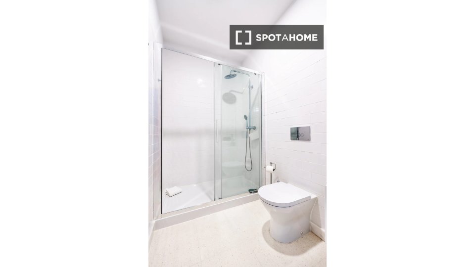 Apartment Porto, 1 bed, 56m² — photo 11
