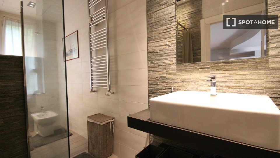 Apartment Milan, 1 bed, 70m² — photo 16