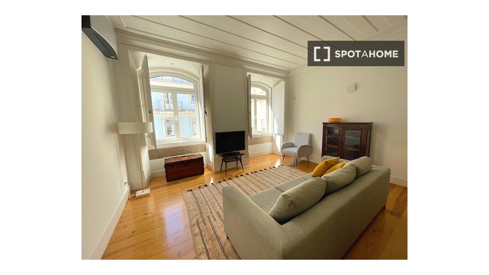 Apartment Lisbon, 2 beds, 104m² — photo 6