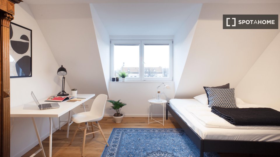 Double room Berlin, 7 beds, 238m² — photo 17
