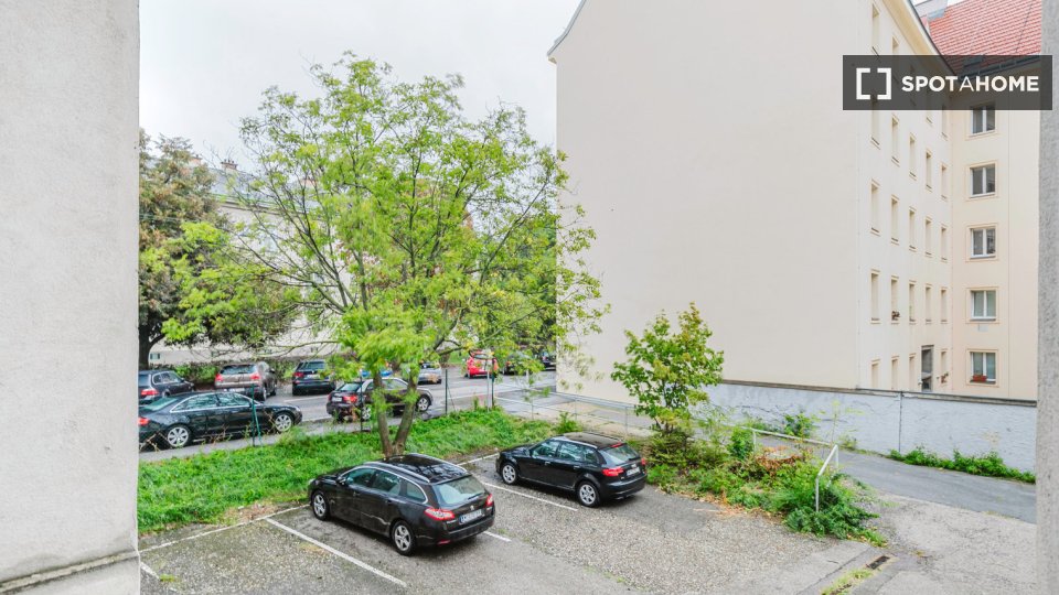 Apartment Vienna, 1 bed, 71m² — photo 14