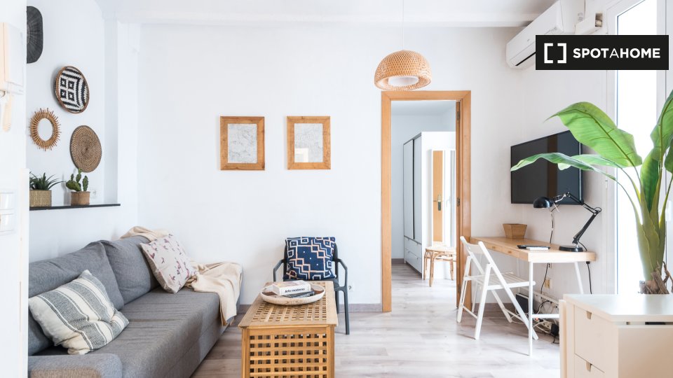 Apartment Barcelona, 1 bed, 36m² — photo 17