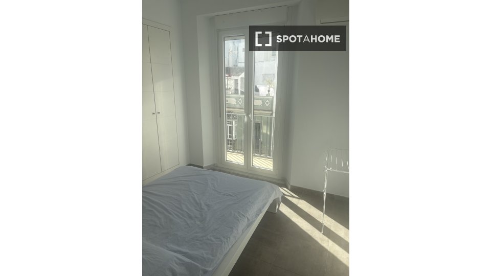 Apartment Seville, 1 bed, 64m² — photo 9