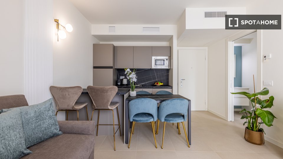 Apartment Milan, 1 bed, 41m² — photo 1