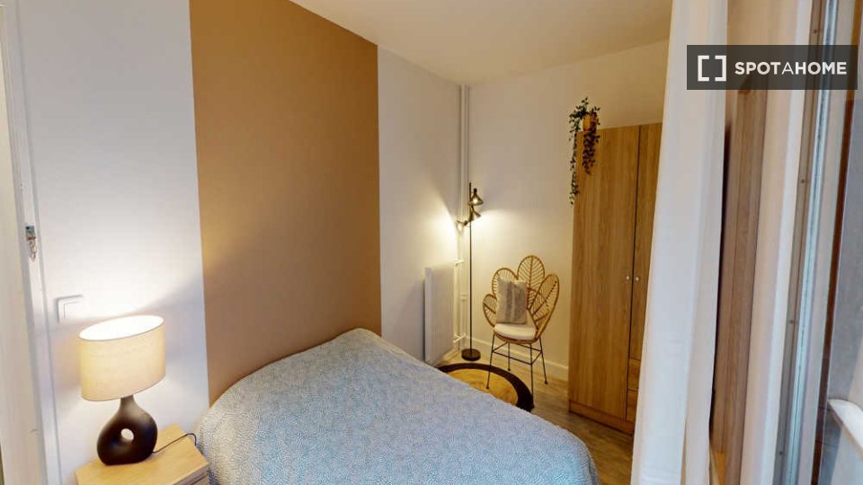 Double room Paris, 4 beds, 80m² — photo 23