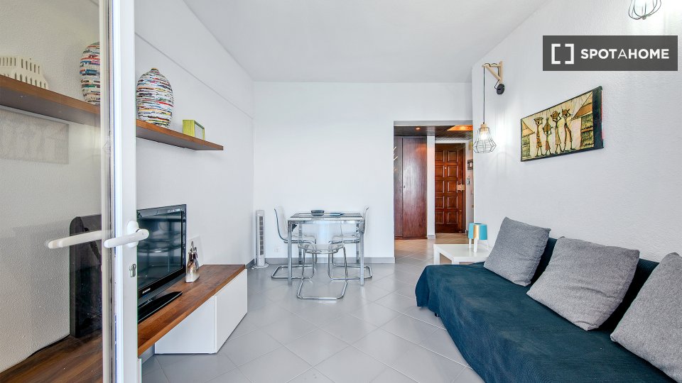 Apartment Lisbon, 1 bed — photo 3