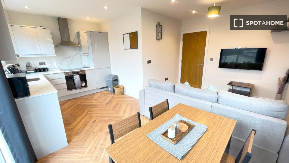 Apartment London, 2 beds, 65m² — photo 14