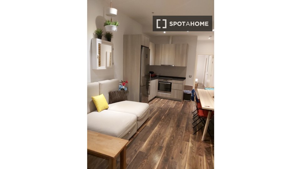 Apartment Madrid, 2 beds, 58m² — photo 4