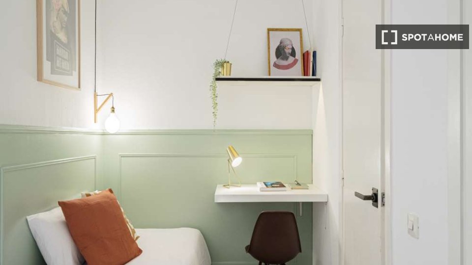 Double room Madrid, 67 beds — photo 6