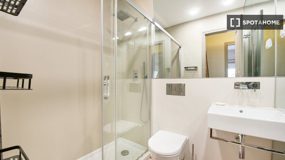 Apartment Lisbon, 1 bed — photo 42