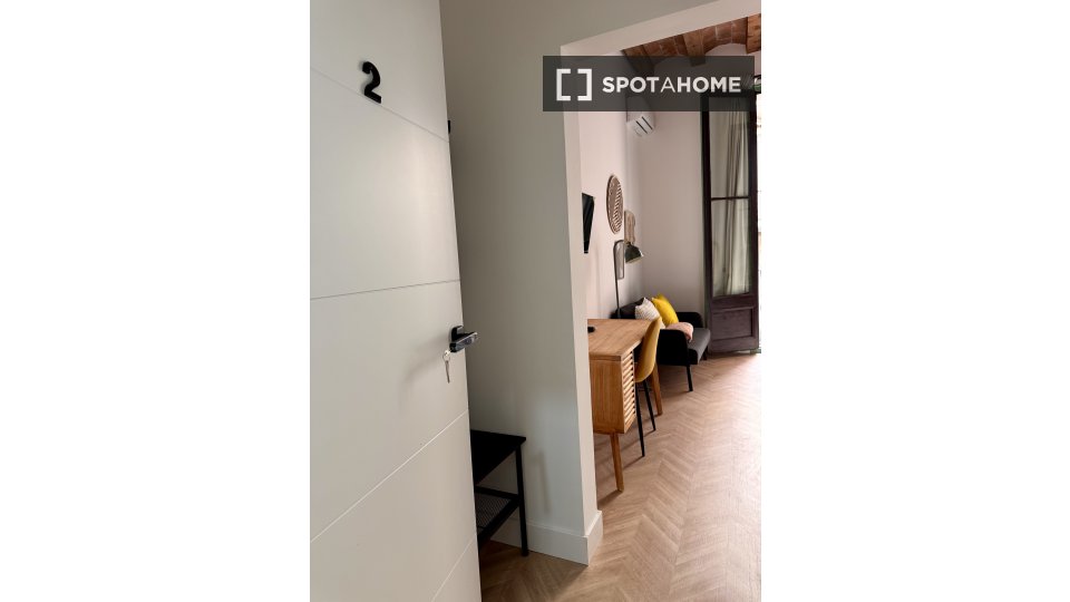 Double room Barcelona, 5 beds — photo 11