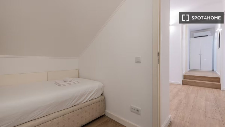 Apartment Lisbon, 2 beds — photo 1