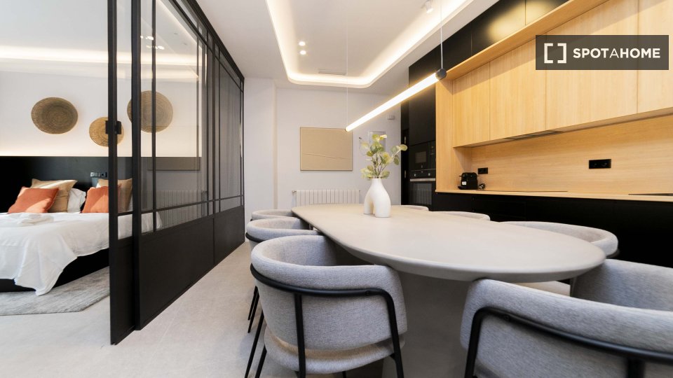 Apartment Madrid, 4 beds, 115m² — photo 18