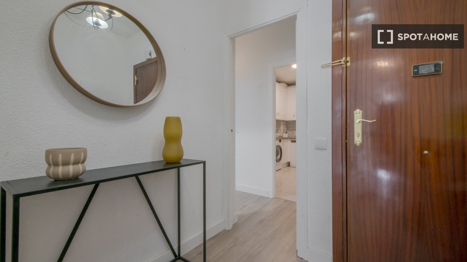 Double room Madrid, 6 beds — photo 19