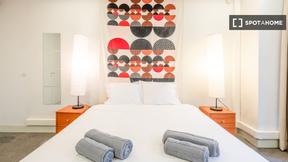 Double room Lisbon, 9 beds, 290m² — photo 3