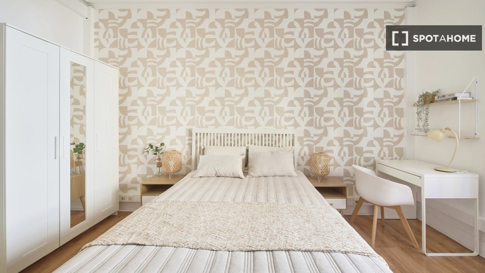 Double room Lisbon, 9 beds — photo 2