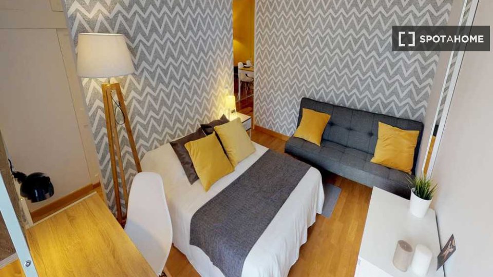 Double room Lille, 4 beds, 80m² — photo 18